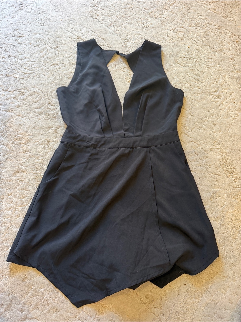 Tobi Black V-Neck Sleeveless Mini Dress